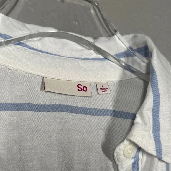 SO Women's Sleeveless Blue and White Striped Shirt Size Large - Picture 5 of 7